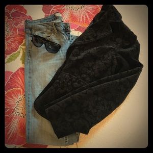 Gorgeous Ann Taylor Loft Embossed Jacket 🌺